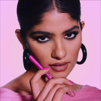 M.A.C In Extreme Dimension 24Hr Waterproof & Smudgeproof Kajal Eye Liner (0.8g)